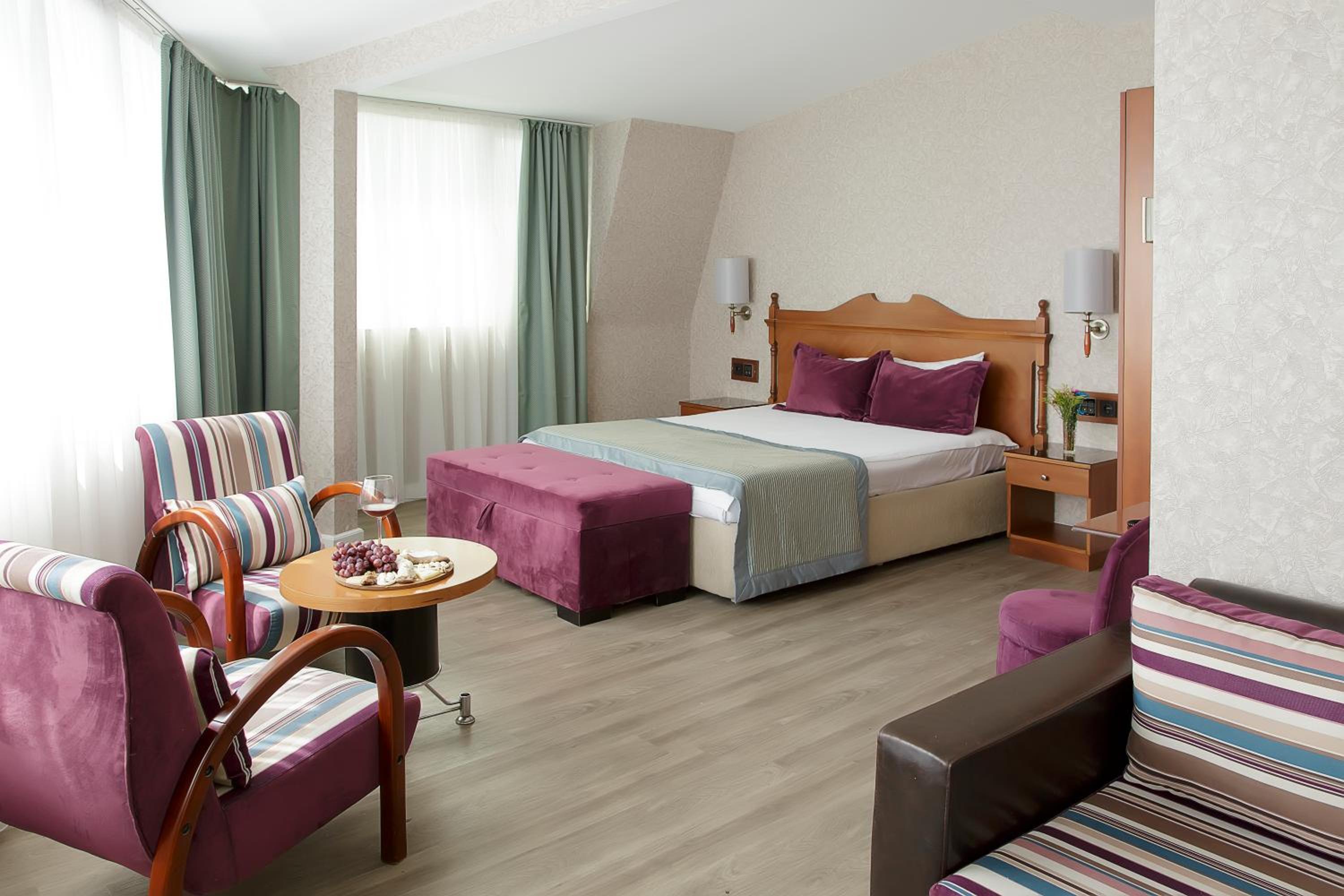 Room, Double Bed
