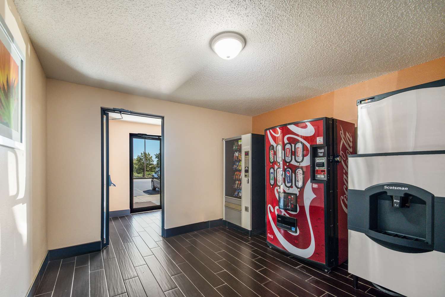 Americas Best Value Inn & Suites Harrisonville 7/33