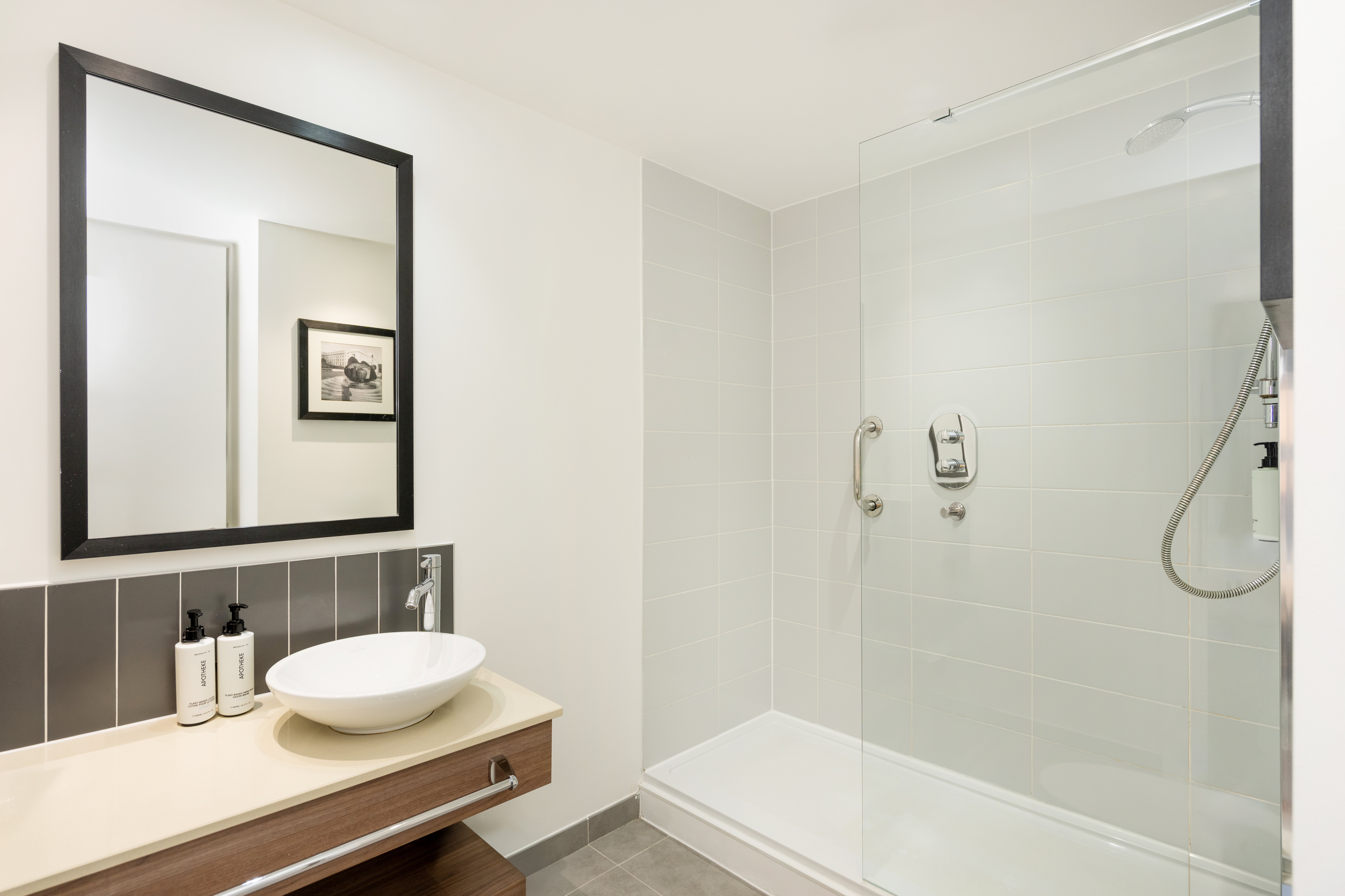 Staybridge Suites Birmingham by IHG 73/75