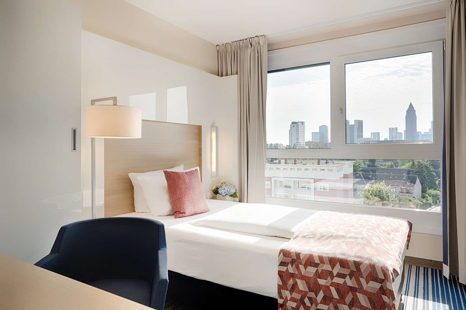 Super, Single Bed