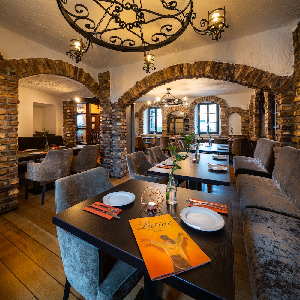 Landhotel Fettehenne 22/36