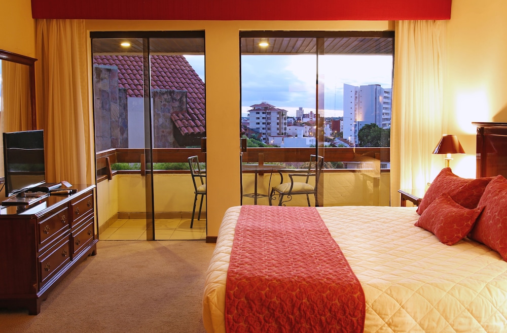 Yotau All Suites Hotel 11/50