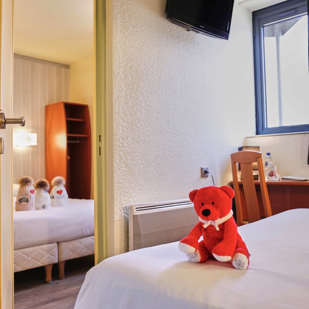 Brit Hotel Chambery 20/55