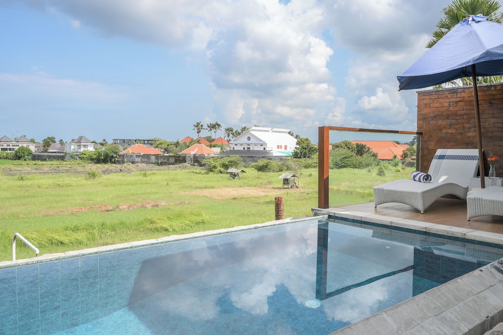 D Wina Villa Seminyak 43/50