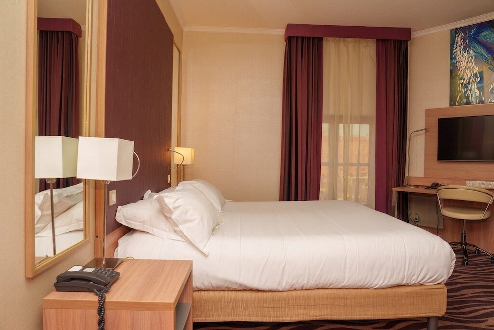 Plaza Hotel Capitole Toulouse 23/64