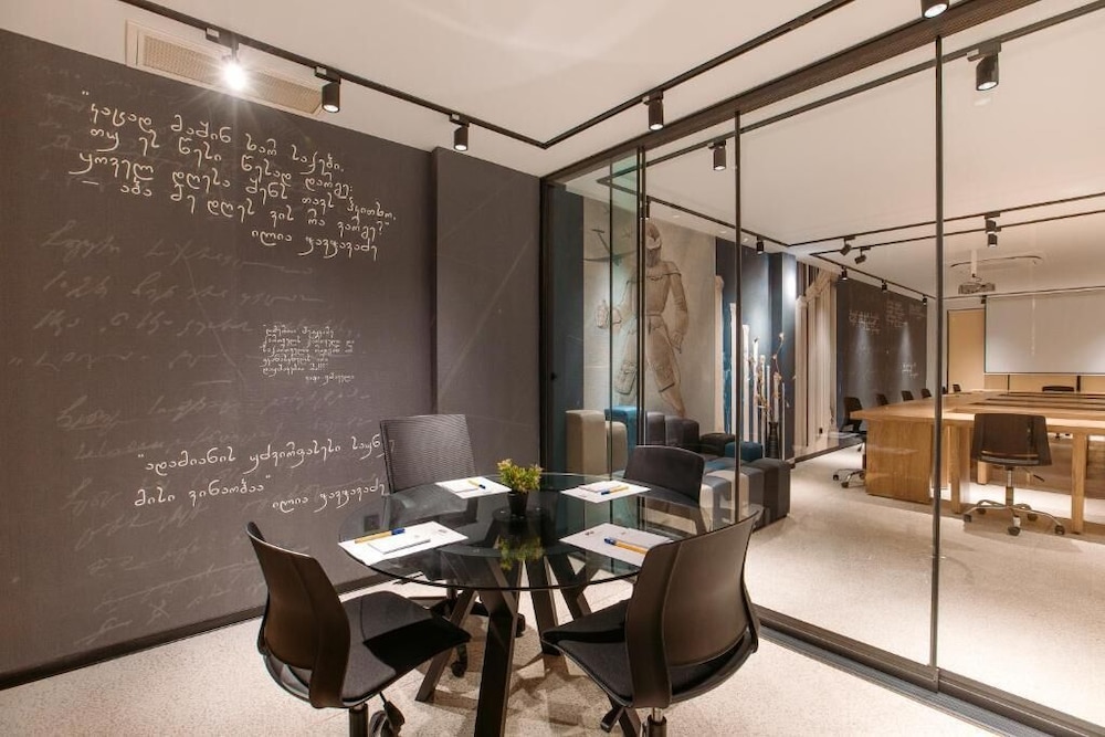 Urban Boutique Hotel 32/50