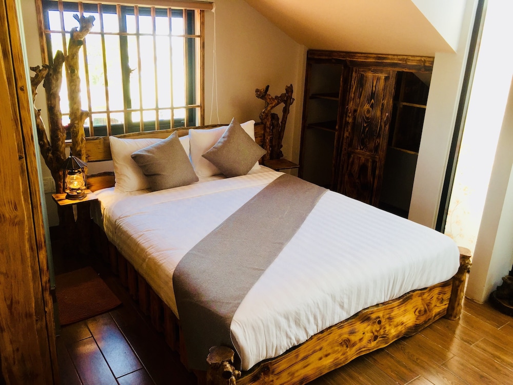 A Tran Boutique Hotel 11/67