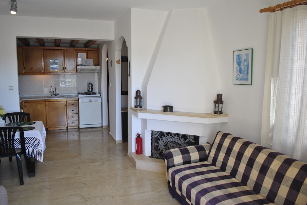 Hotel Dionysia 19/69