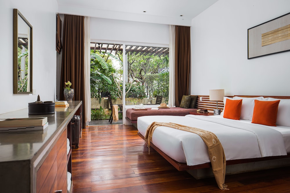 LYNNAYA URBAN RIVER RESORT 17/69