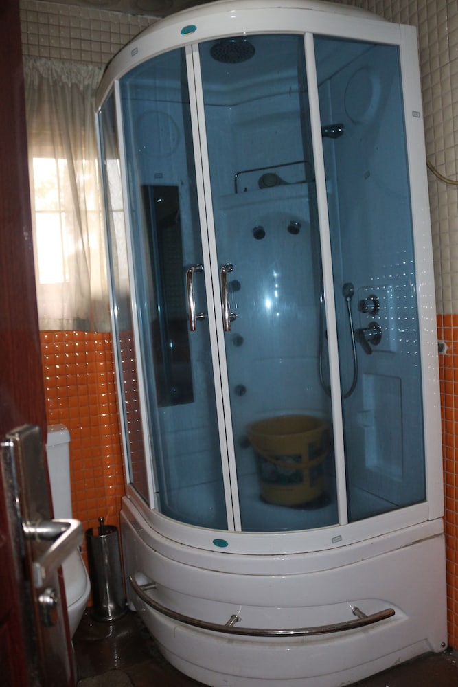 Albert Suites 18/19