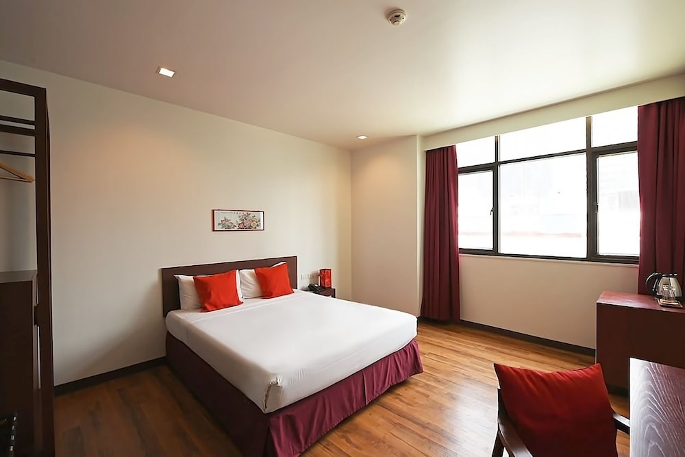 Ruamchitt Plaza Hotel 20/59