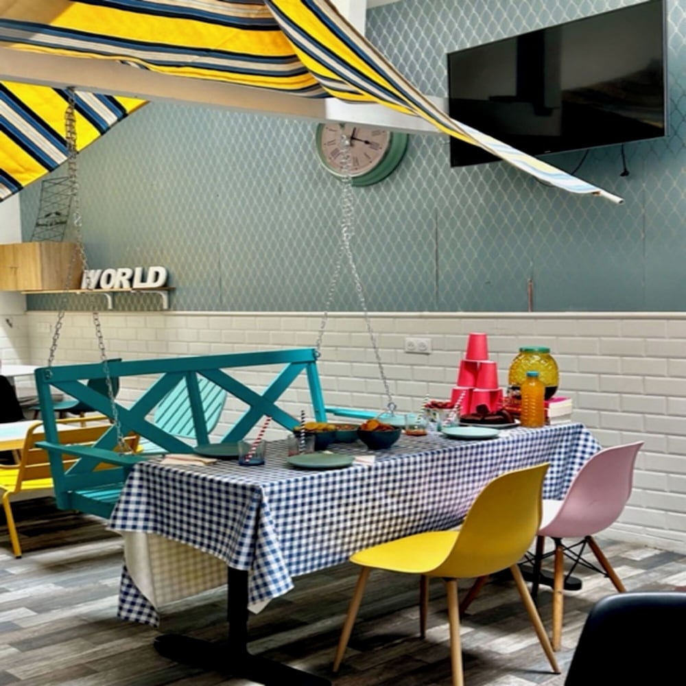 Trendy Hostel 25/35