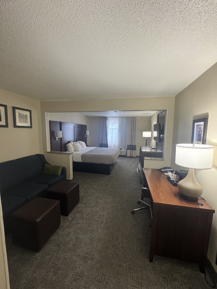 Quality Inn & Suites Green Bay - Ashwaubenon 39/50