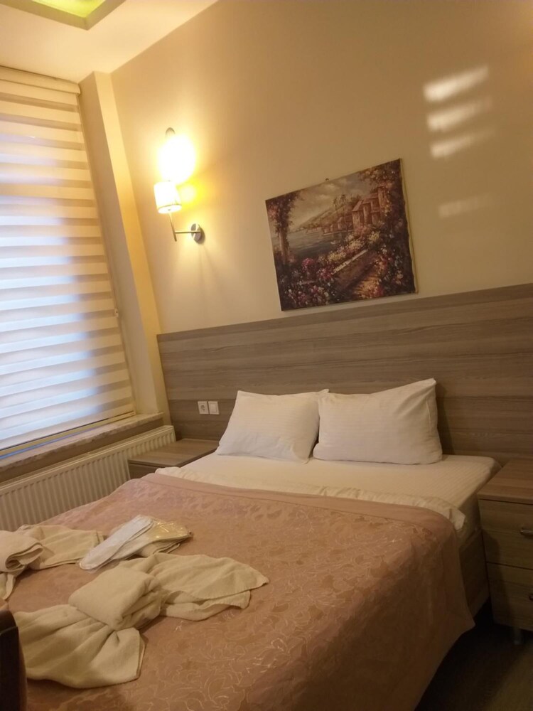 Taksim Ruby Suites 12/50