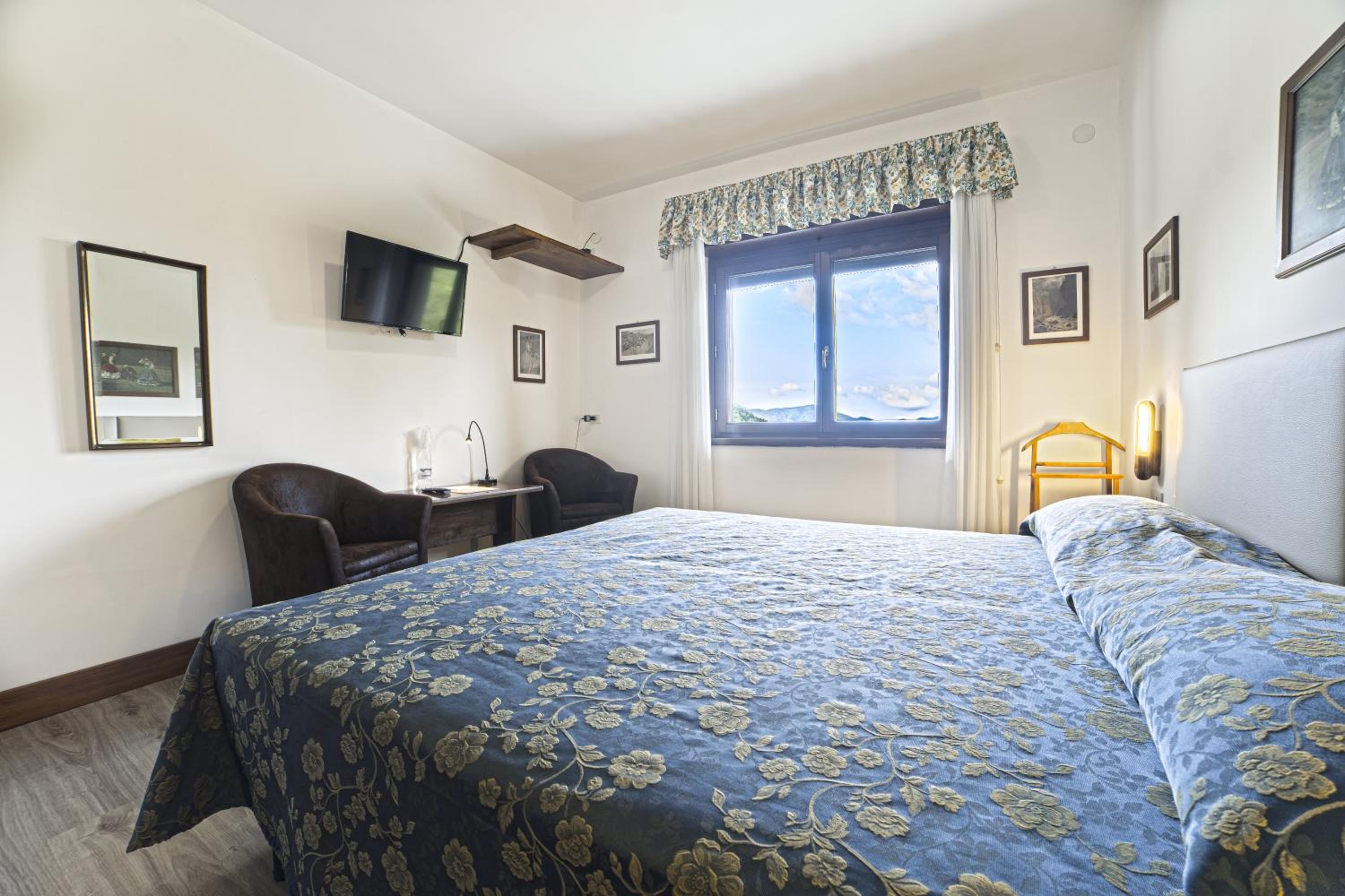 Grand Hotel SIVA 23/50