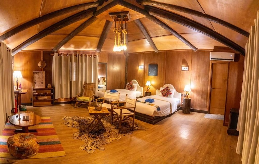 SOULY LODGE 12/50