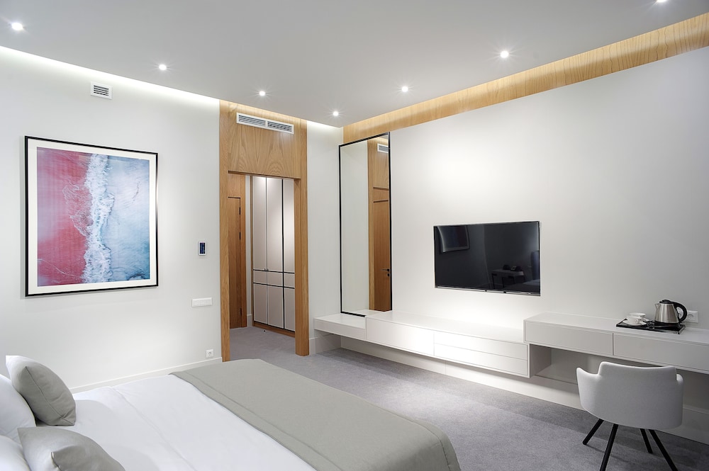 Neos Hotel Astana 18/30