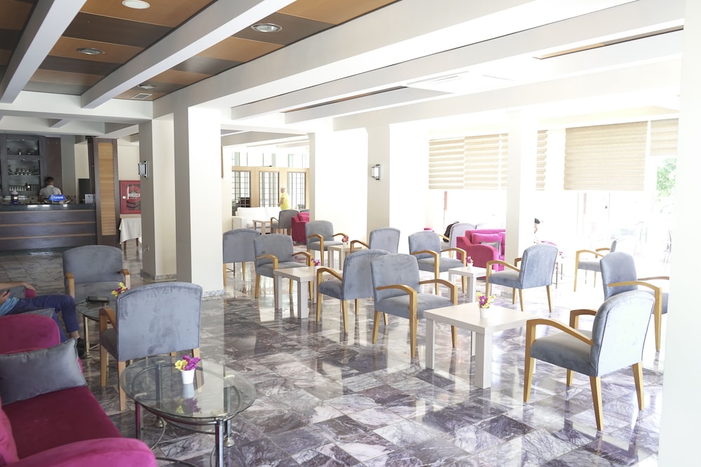 Sirma Hotel 31/50