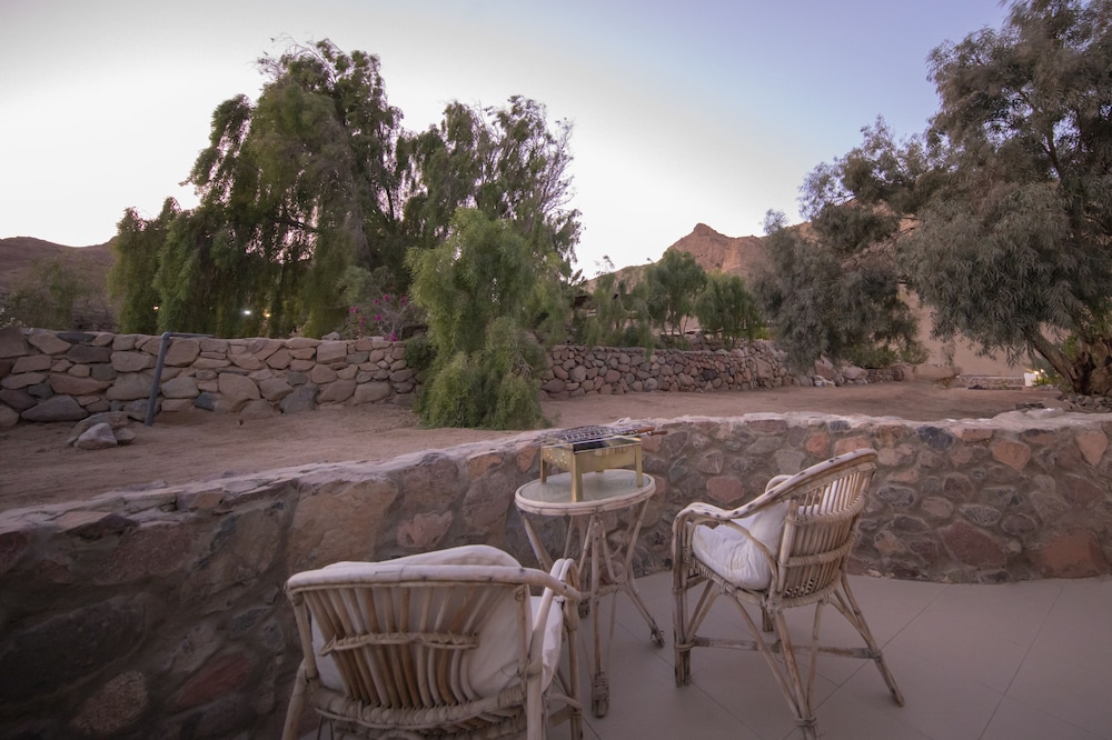 Bedouin Moon Hotel 35/50