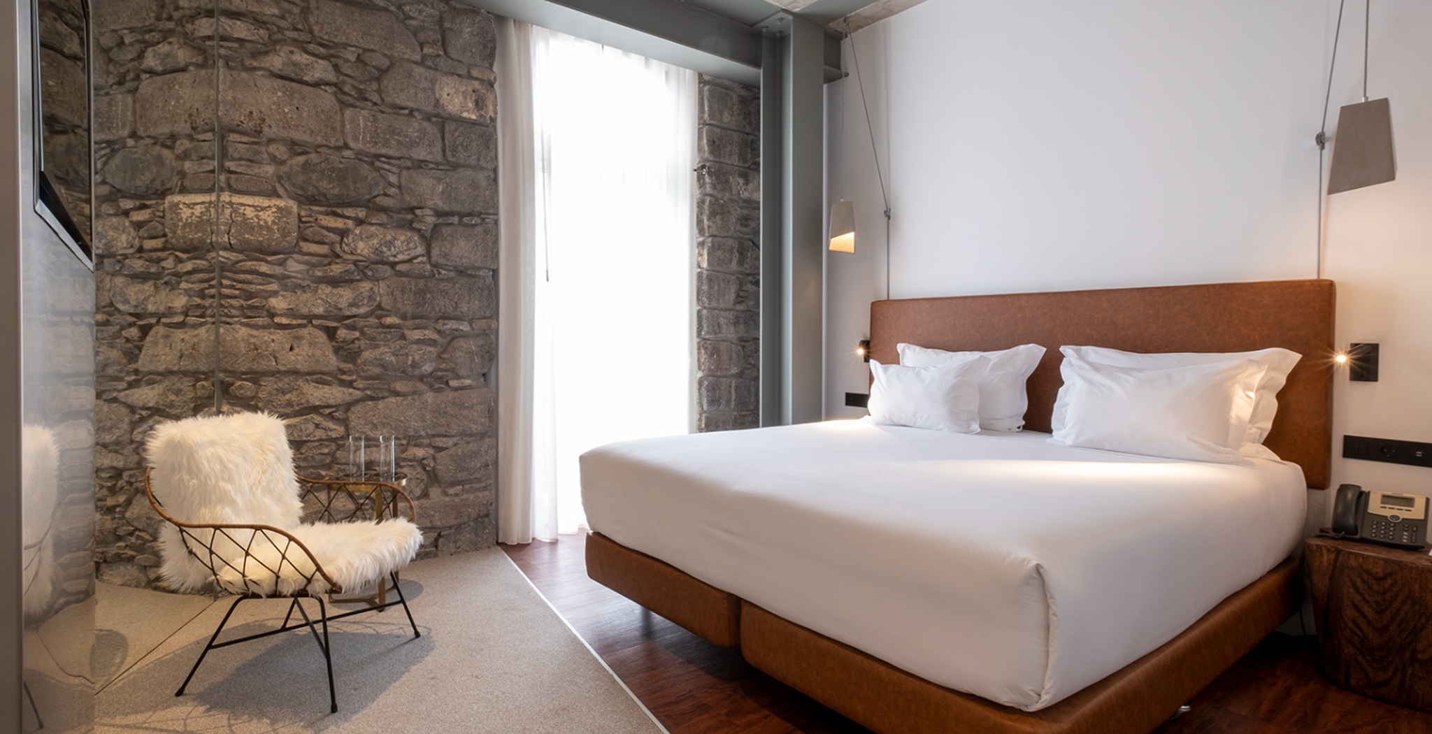 Petite, Double or Twin Bed, Balcony