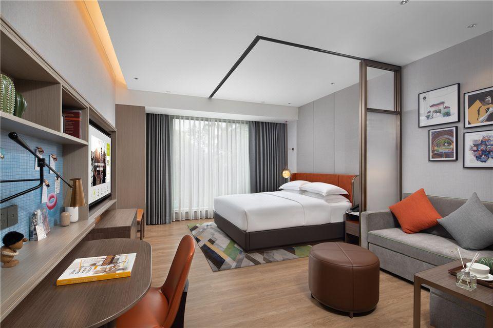 Studio, Suite, King Bed