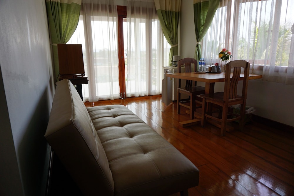 Ban Rim Nam Riverside Resort 16/32
