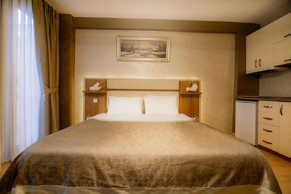 Kavalali Suites 18/50