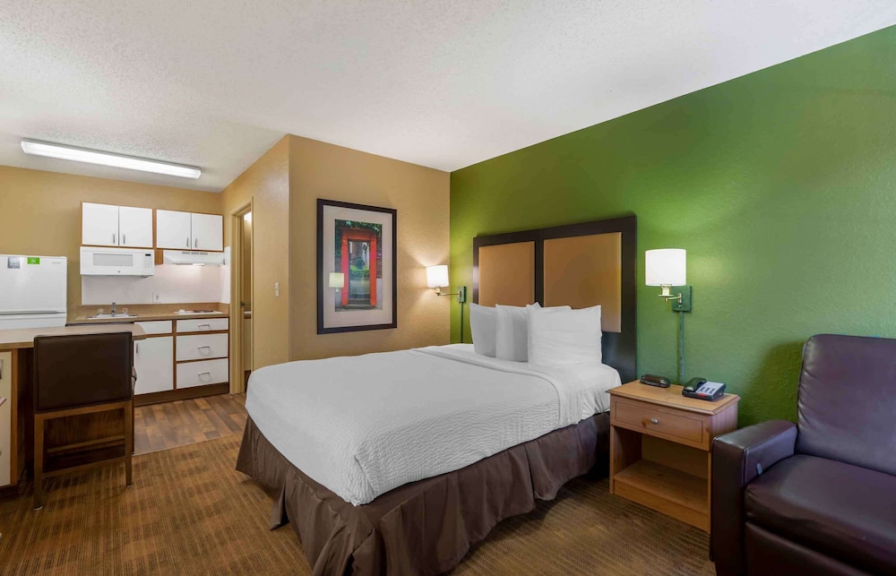 Extended Stay America - Clearwater - Carillon Park 15/52