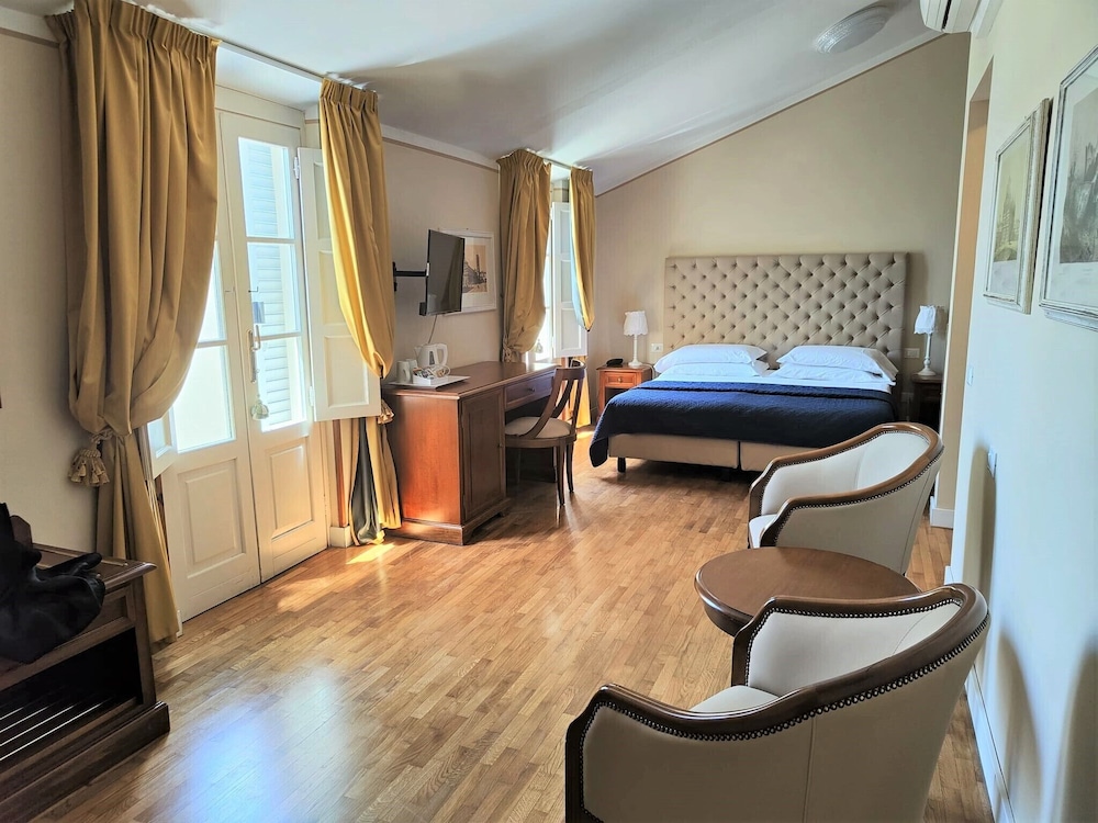 Hotel Europa 42/64