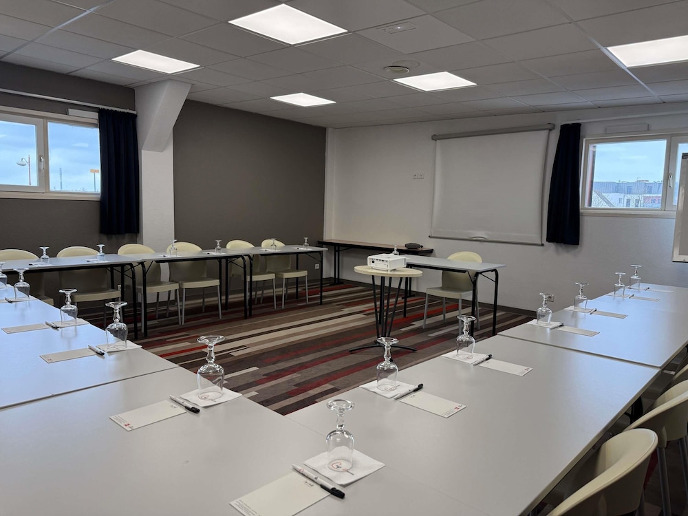Ibis Rennes Beaulieu 59/68