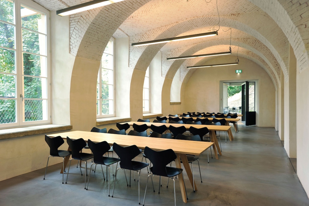 Youth Hostel Basel 48/53