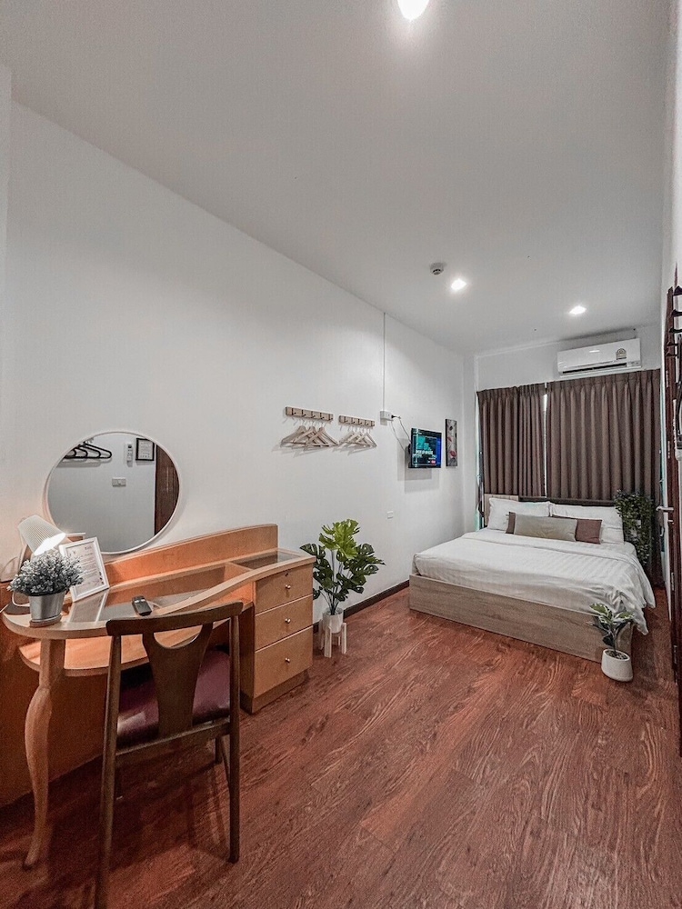 Click Hostel 31/65