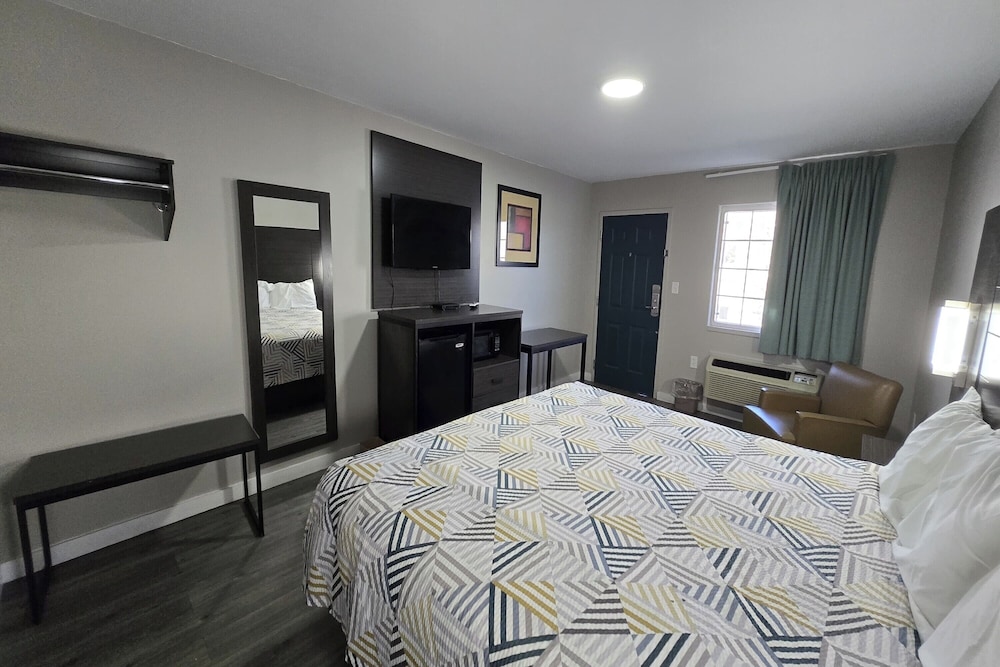 Deerfield Inn McComb I-55 26/49