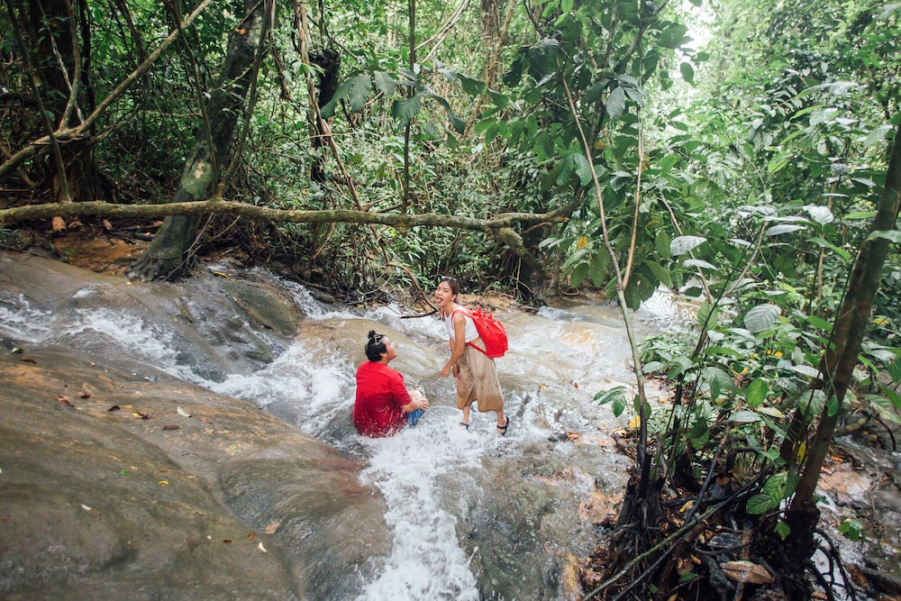 500 Rai Khao Sok Floating Resort 34/68
