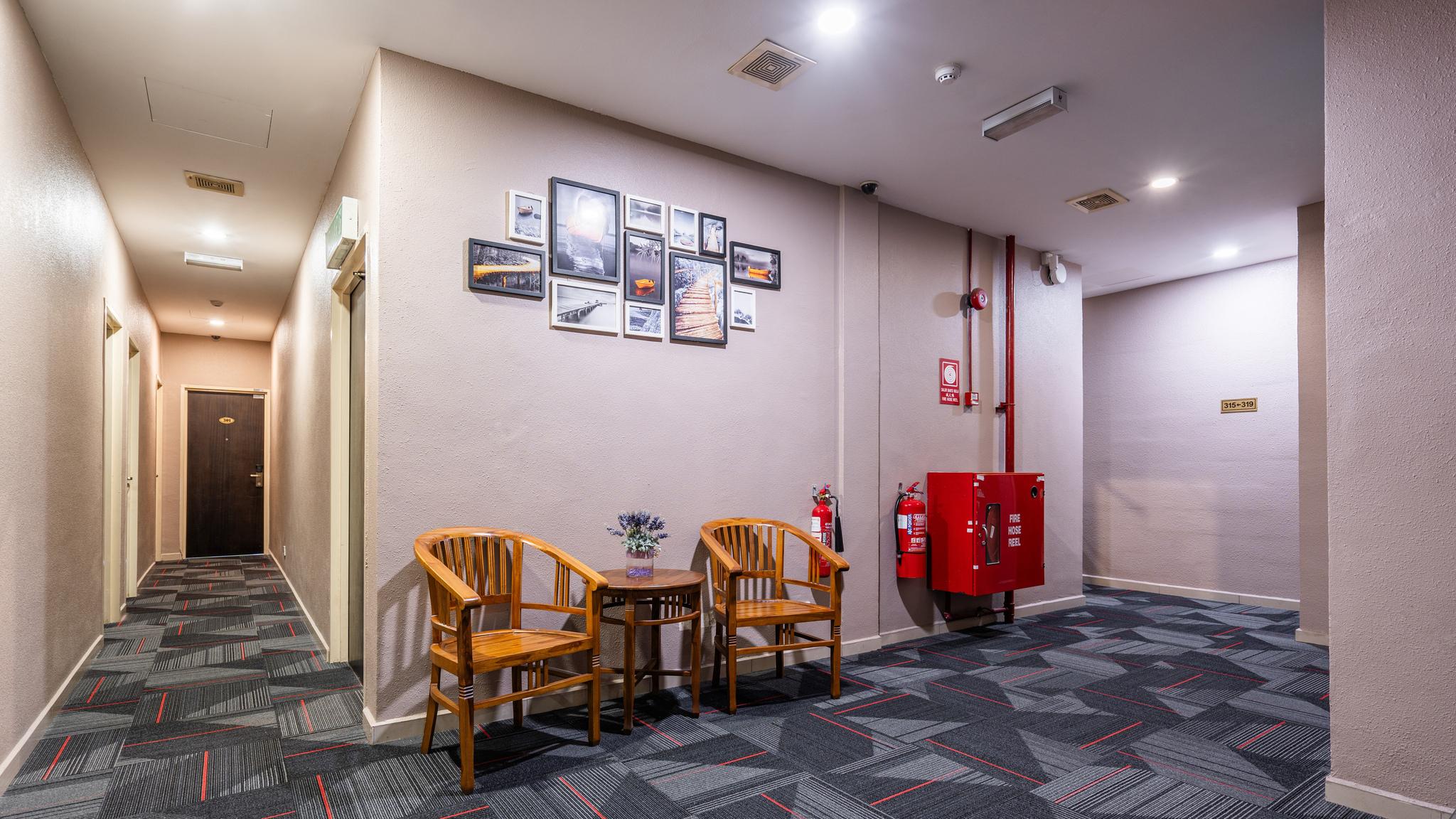 Lavender Inn Permas Jaya 43/68
