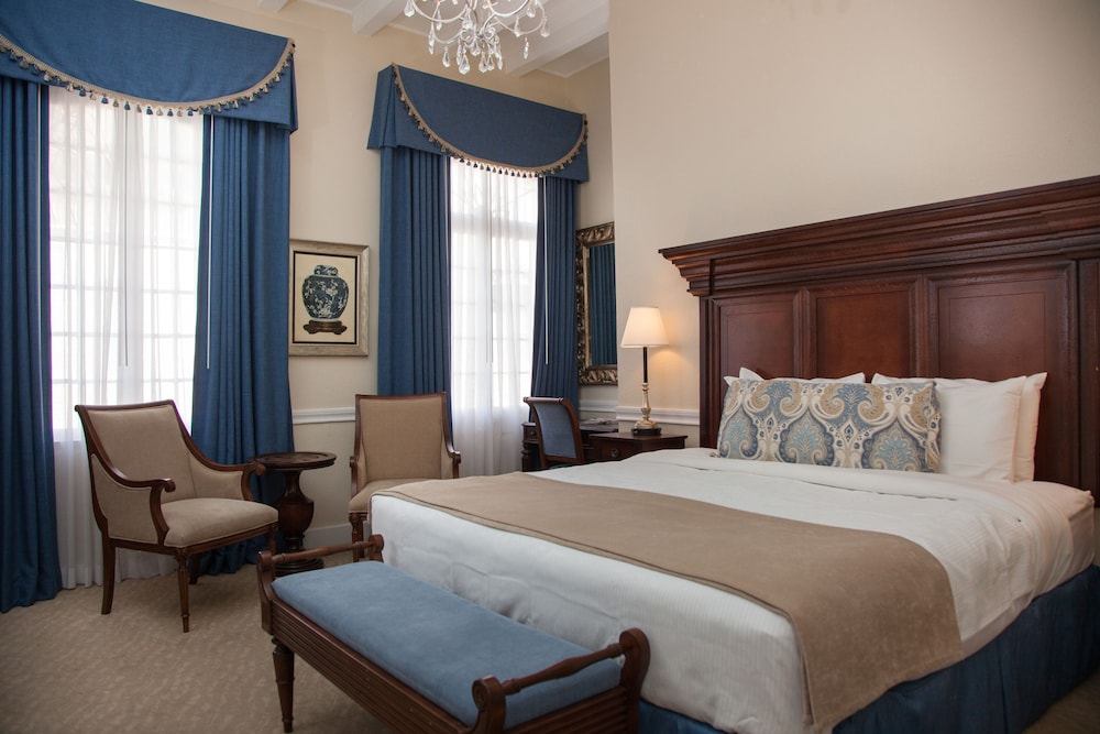 Hotel St Pierre French Quarter 34/78
