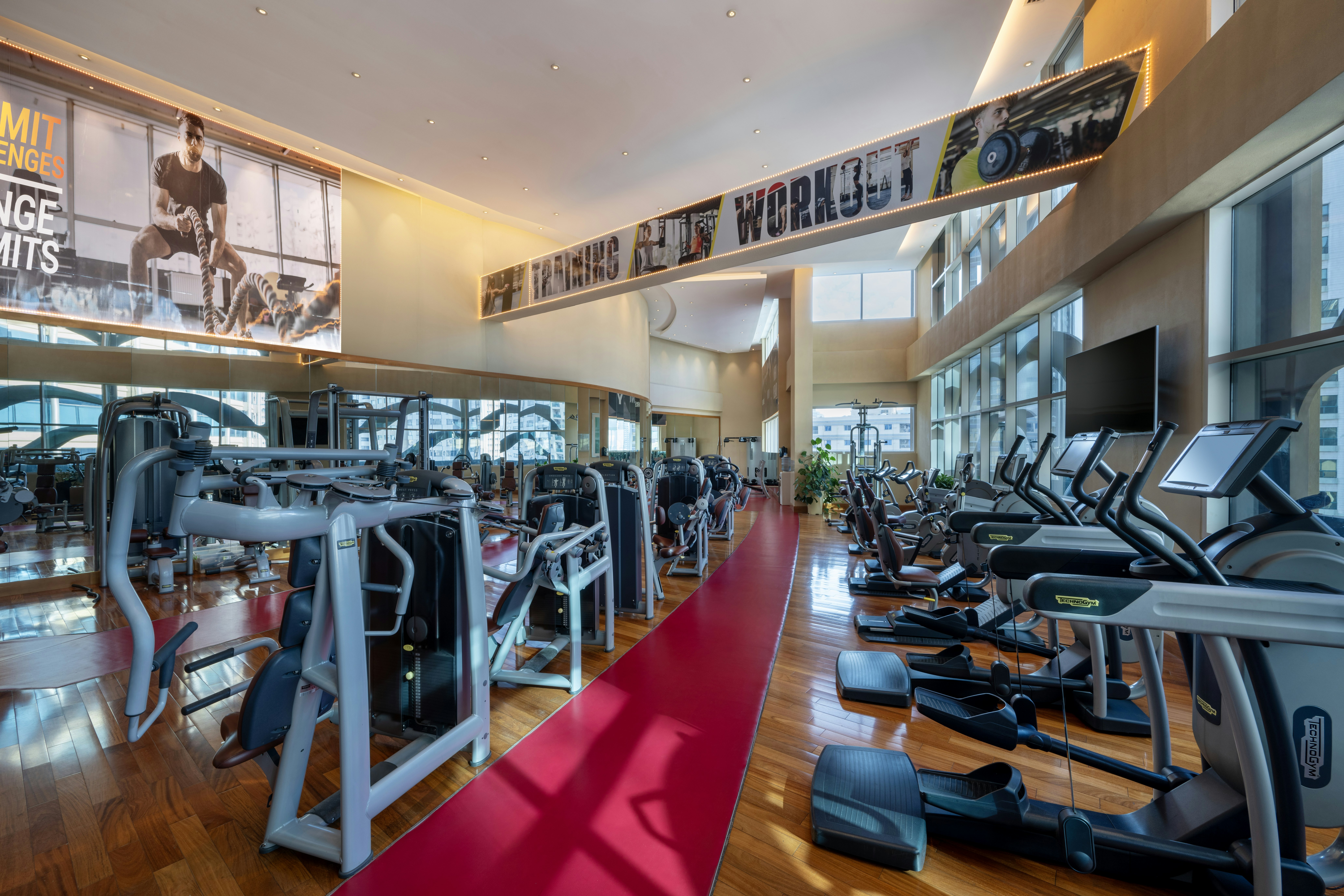 Grand Millennium Al Wahda Hotel 57/94