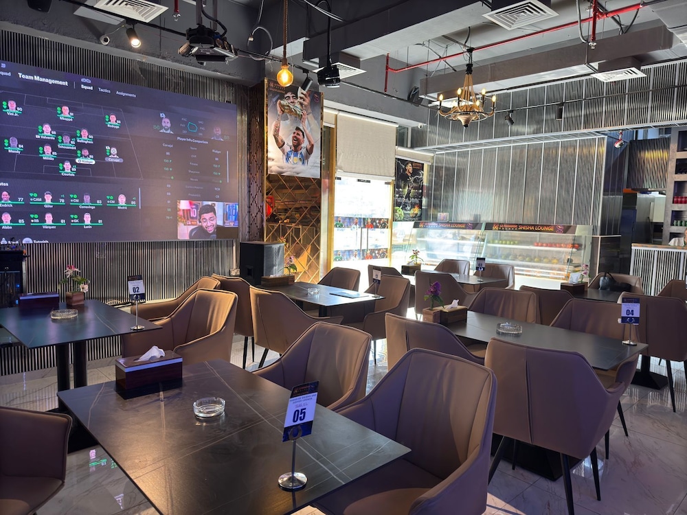 restaurant cafeteria