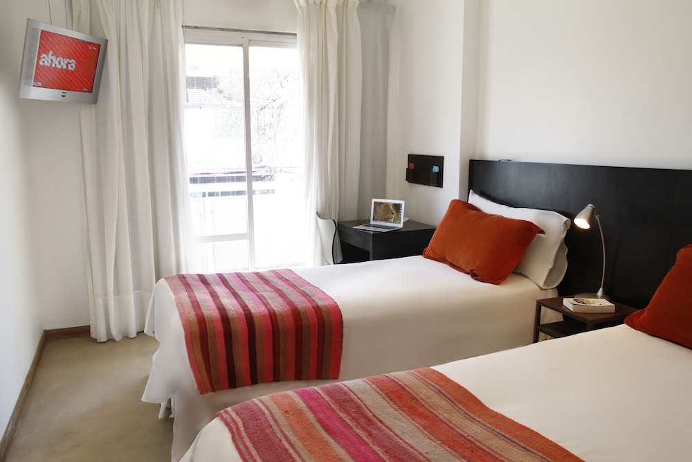 Bromelia Hotel Boutique 25/50