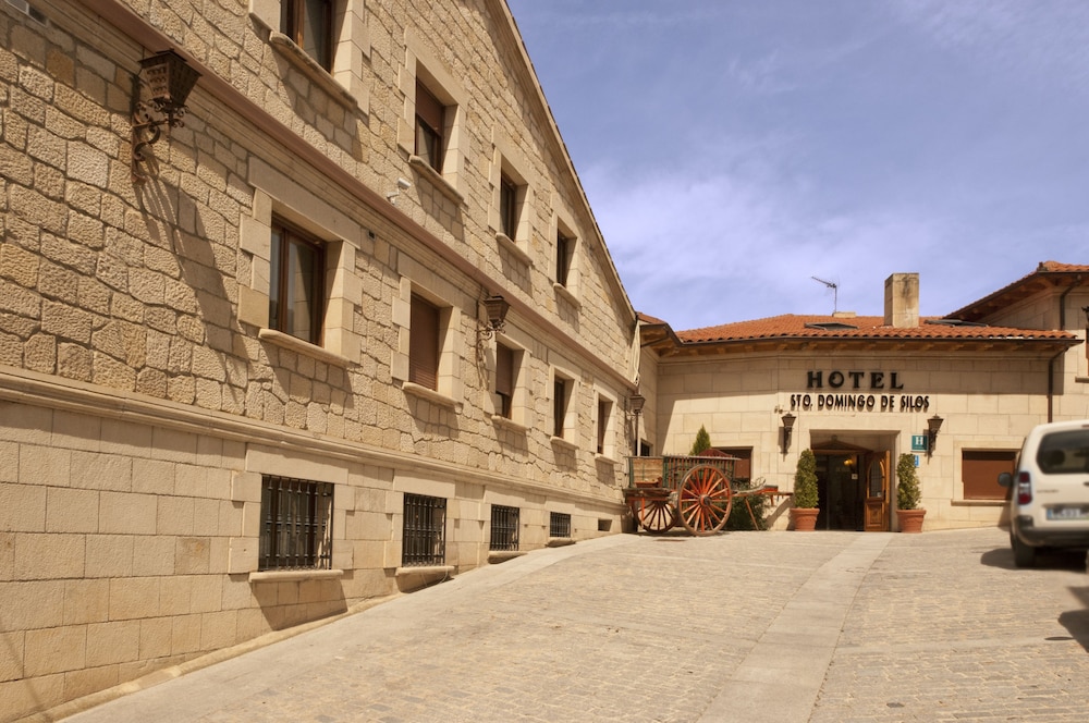 Santo Domingo De Silos Hotel 26/30