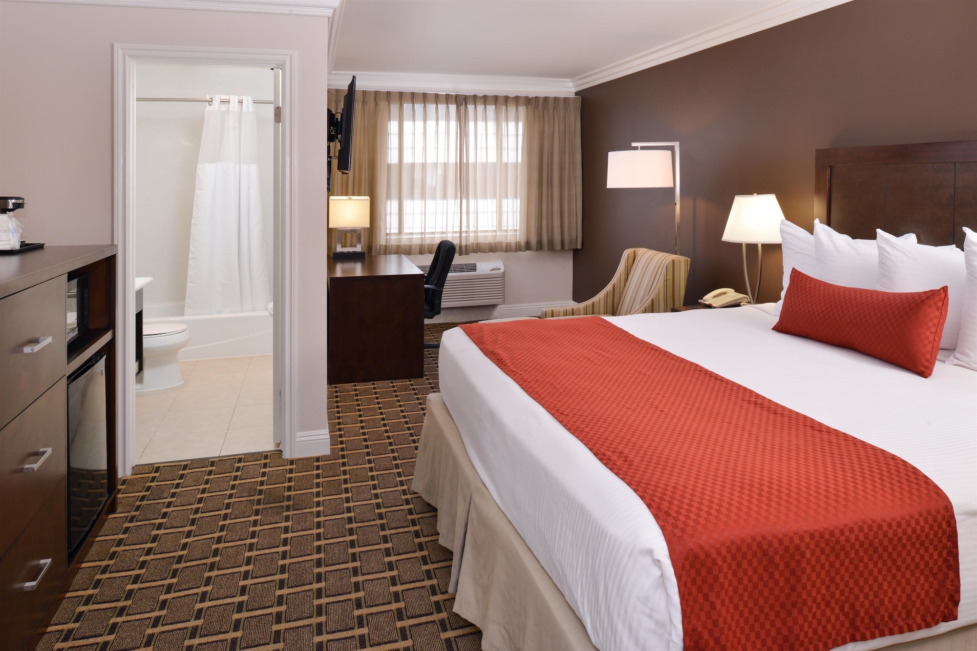 Standard, King Bed, Accessible