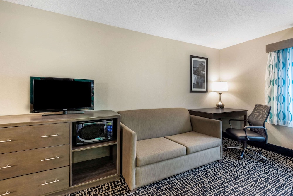 La Quinta Inn & Suites by Wyndham Batavia 29/41