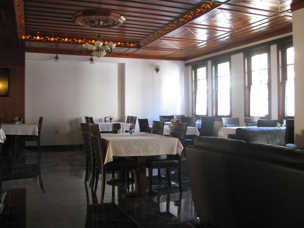 Simre Hotel 24/30