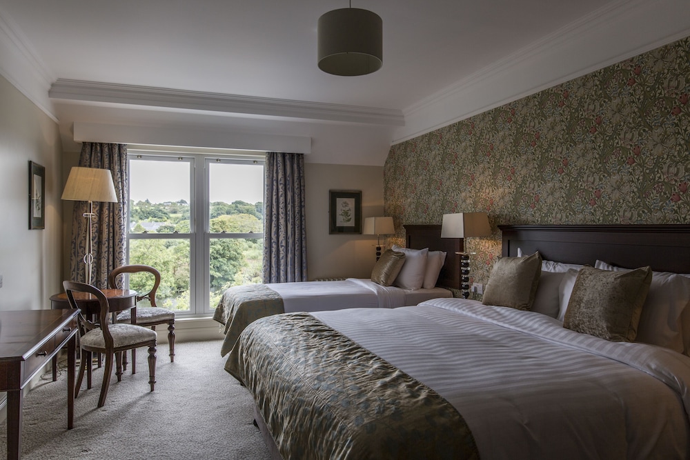The West Cork Hotel 8/43