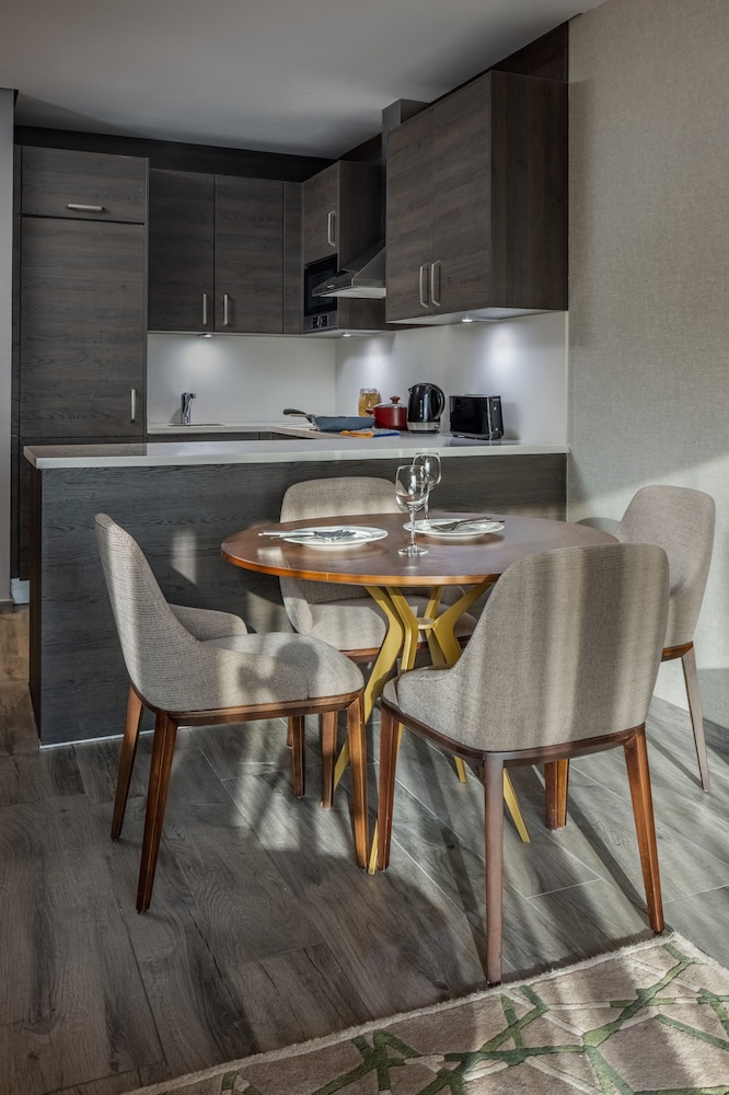فندق اسكوت كورنيش الخبر(Ascott Corniche Al Khobar) 58/64