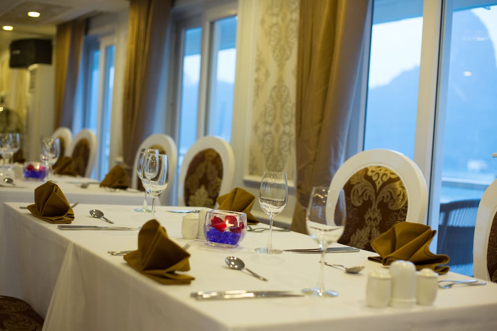 Signature Royal Halong Cruise 36/36