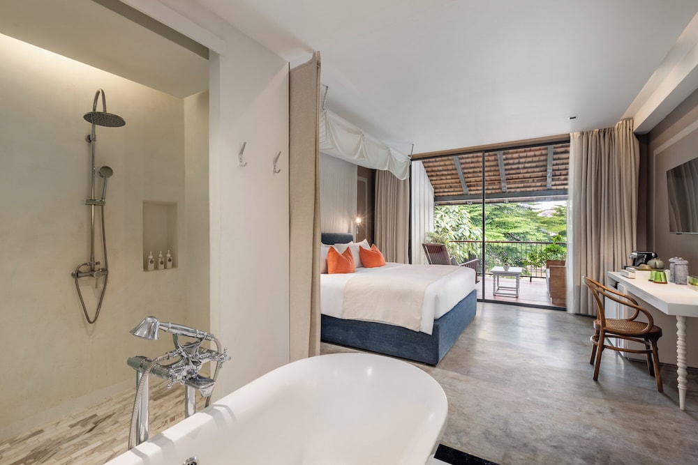 غرفة ديلوكس بسرير مزدوج بإطلالة على النهر بشرفة، Sala Lanna Chiang Mai Hotel 6/7