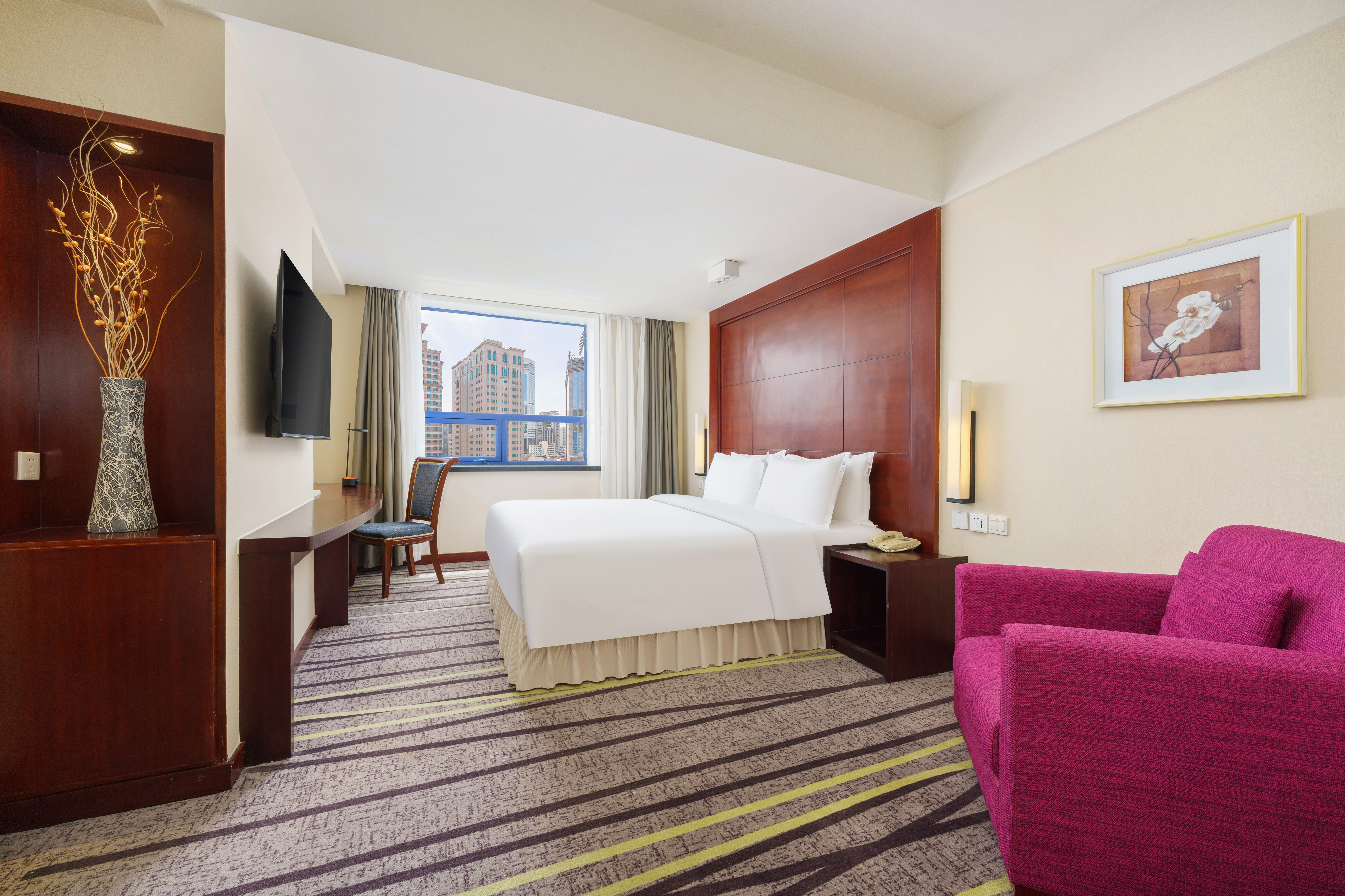 2 Bedrooms, Suite