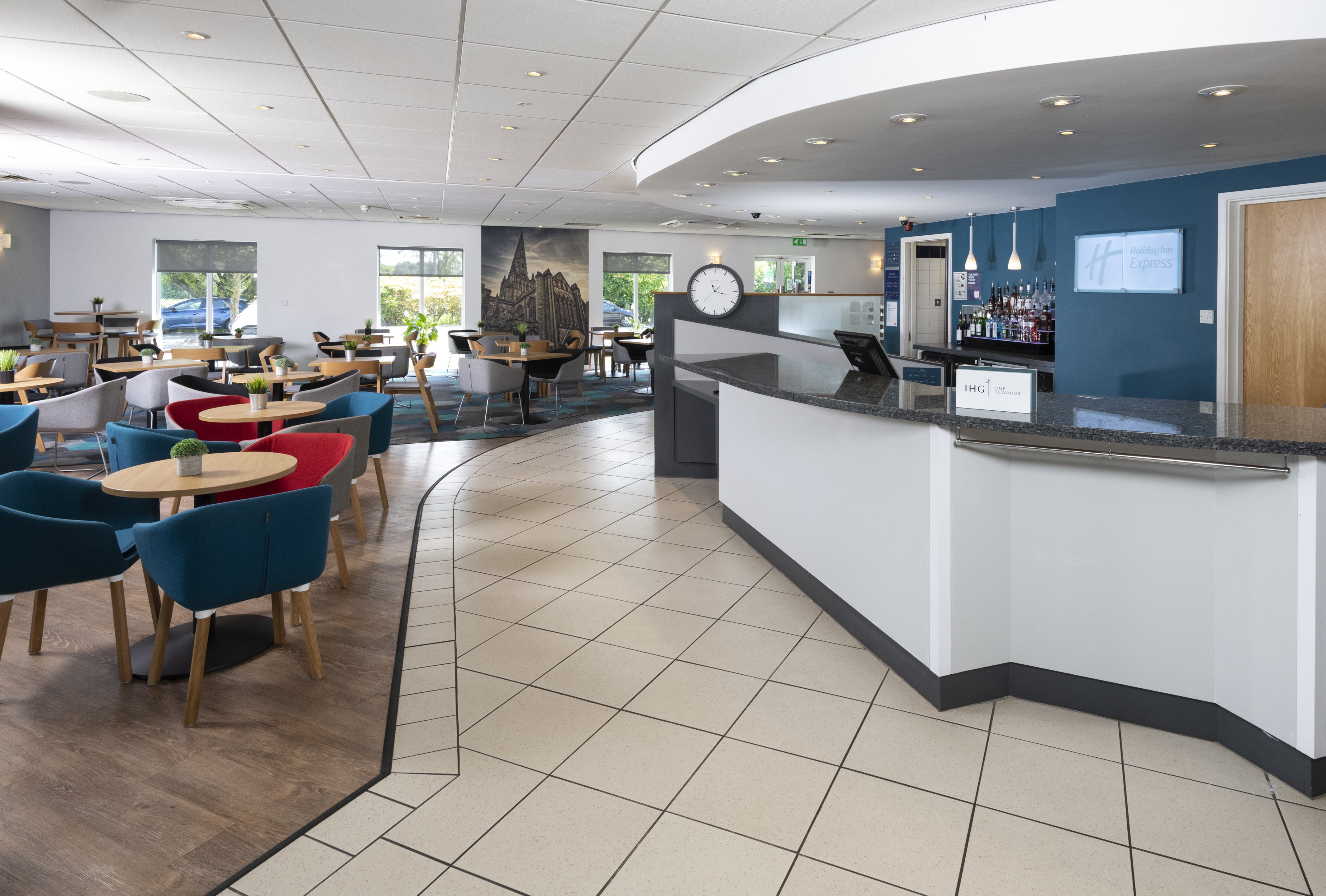 Holiday Inn Express Lichfield 27/38