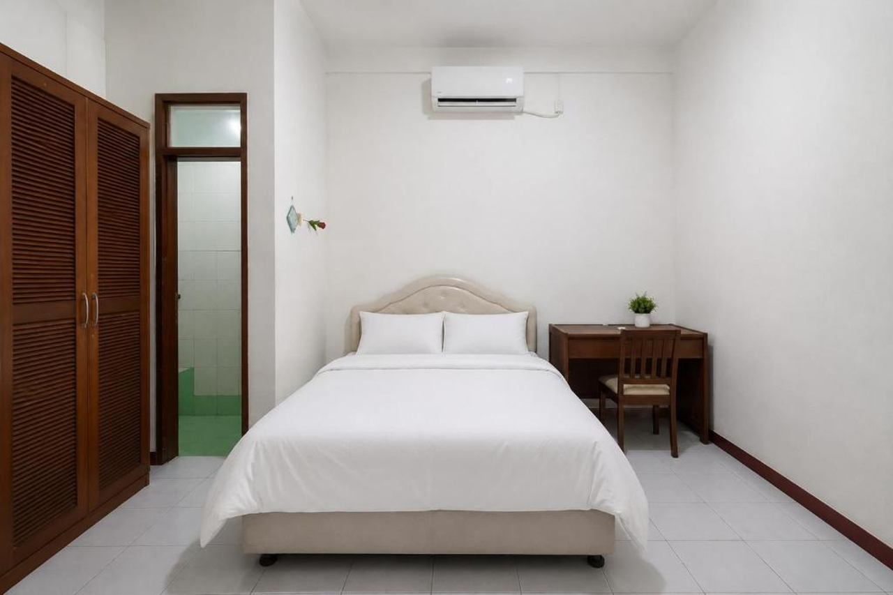 Hotel O Syariah Near UNS Surakarta formerly La Tansa 8/10